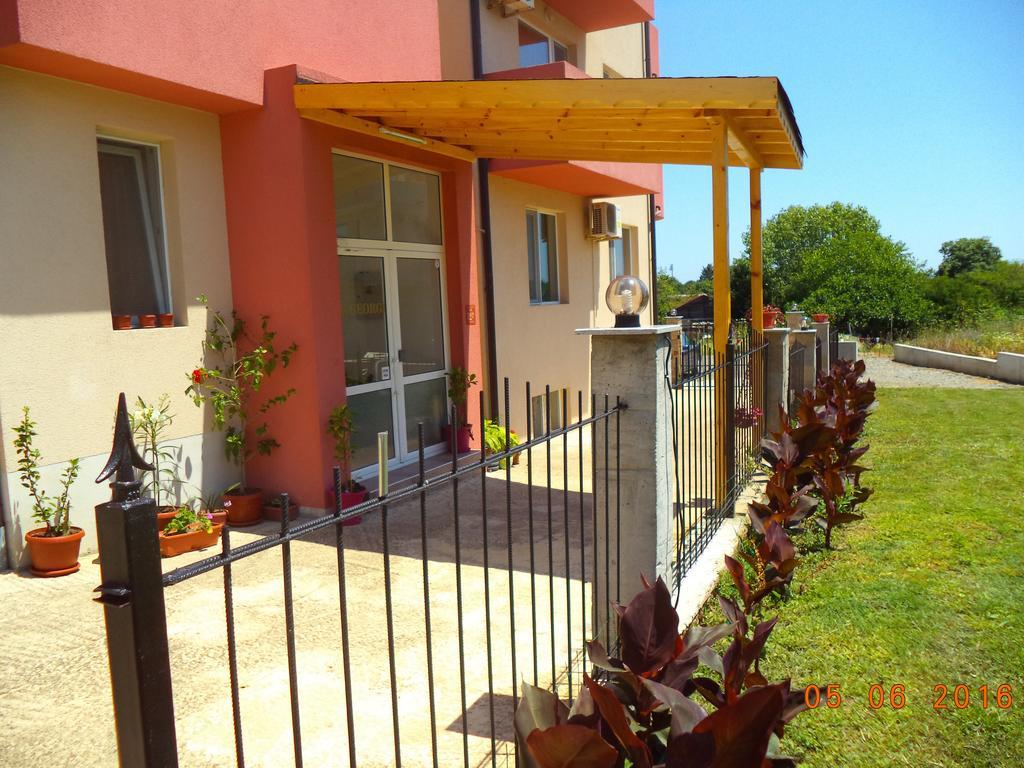 סוזופול Sveti Georgi Guest House מראה חיצוני תמונה